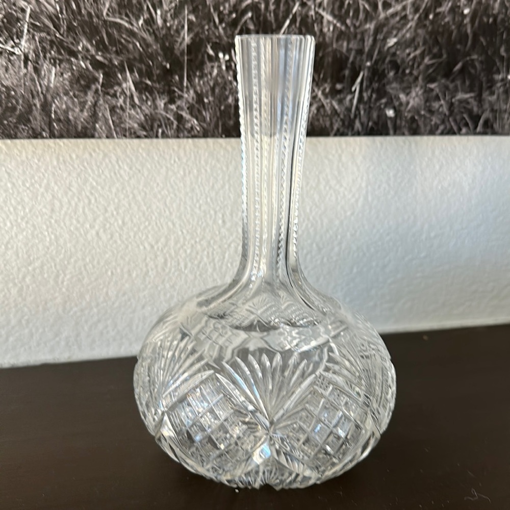 Elegant Clear Glass Vase